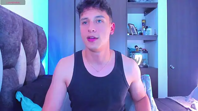 Snapshot of I_Gabriel chatting on 09.27.25 I Gabriel online show from 09.27.25