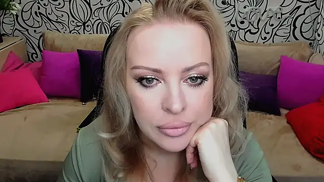 Hotdreamhere online show from 03.30.26