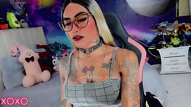 Nella Dolls online show from 07.03.26