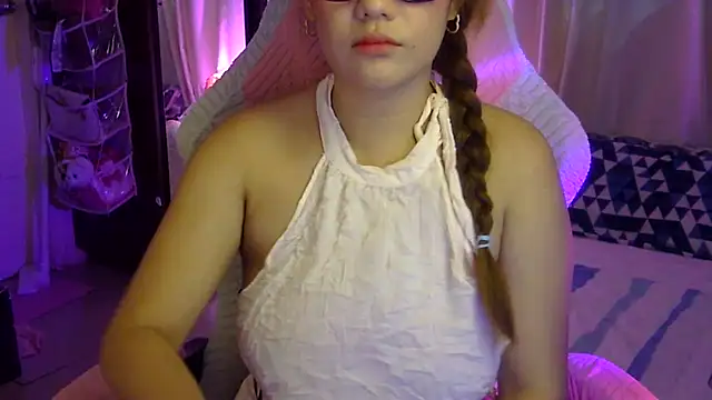 Snapshot of yourbabe_Brielle chatting on 07.09.26 yourbabe Brielle online show from 07.09.26
