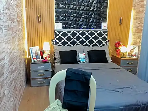 RubyAsianTs69 online show from 10.28.25