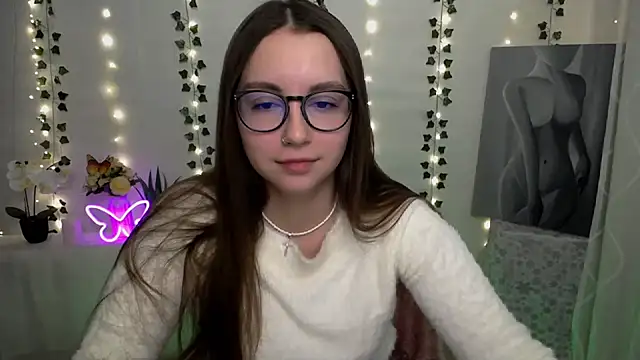 Snapshot of SweetPrincess_ chatting on 02.06.25 SweetPrincess online show from 02.06.25
