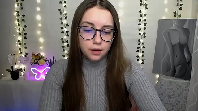 Snapshot of SweetPrincess_ chatting on 03.03.25 SweetPrincess online show from 03.03.25