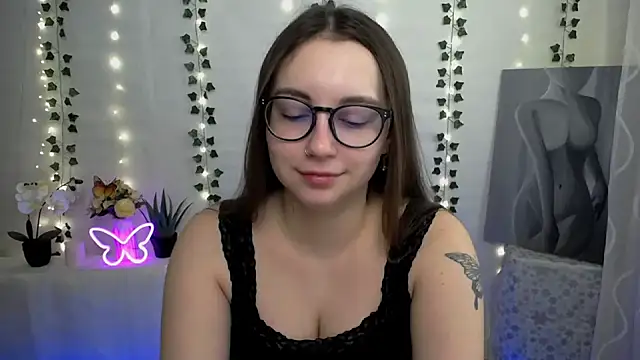 Snapshot of SweetPrincess_ chatting on 03.07.25 SweetPrincess online show from 03.07.25