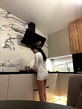 little belucci online show from 12.17.25