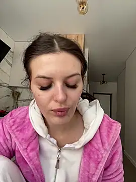 little belucci online show from 02.09.26