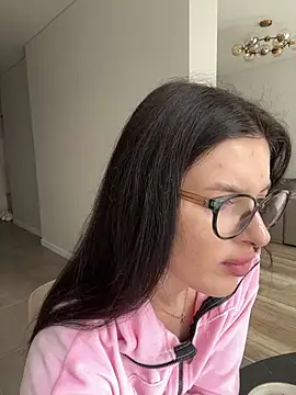 Snapshot of little_belucci chatting on 06.15.26 little belucci online show from 06.15.26