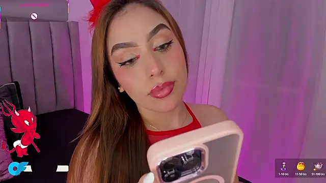 MaddyyLennon online show from 10.18.25