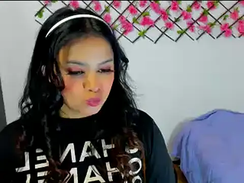 Zoelove222 online show from 12.10.24