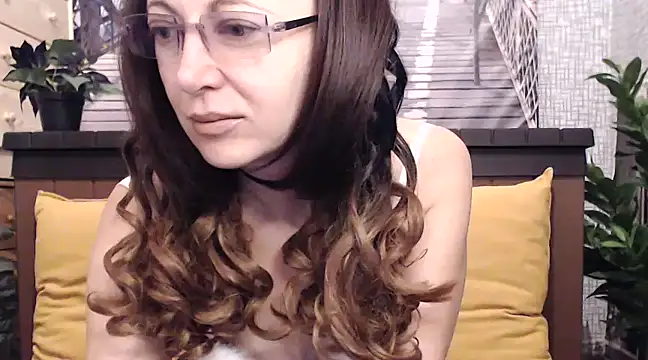 Snapshot of lilianleight chatting on 01.10.25 lilianleight online show from 01.10.25