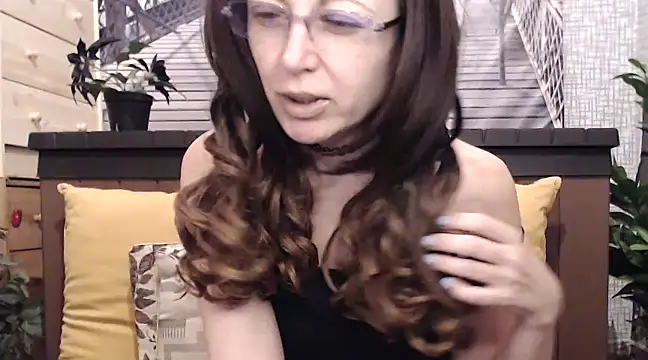 Snapshot of lilianleight chatting on 01.12.25 lilianleight online show from 01.12.25