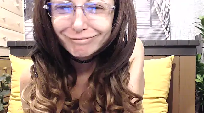 Snapshot of lilianleight chatting on 03.20.25 lilianleight online show from 03.20.25