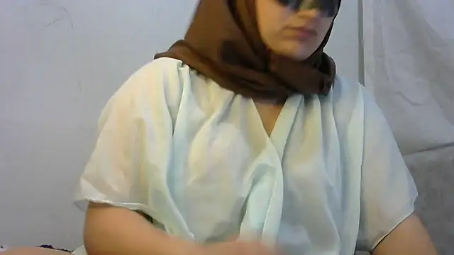 insatiableeee online show from 12.24.24