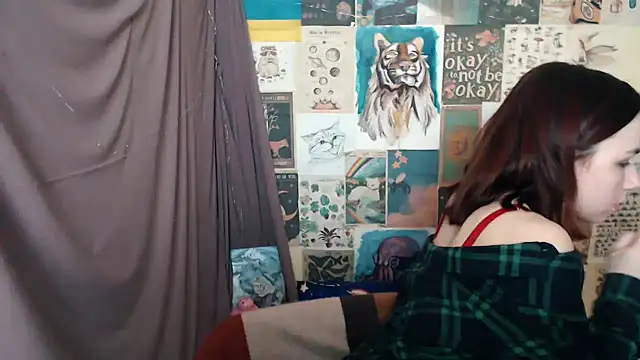 VeryVeryVeryShy  online show from 02.05.25