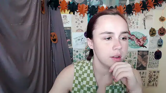 VeryVeryVeryShy  online show from 10.10.25