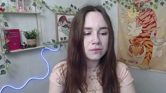 Snapshot of VeryVeryVeryShy_ chatting on 04.18.26 VeryVeryVeryShy online show from 04.18.26