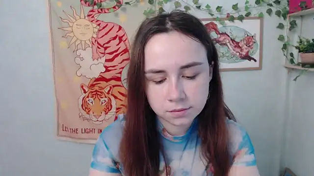 Snapshot of VeryVeryVeryShy_ chatting on 05.15.26 VeryVeryVeryShy online show from 05.15.26