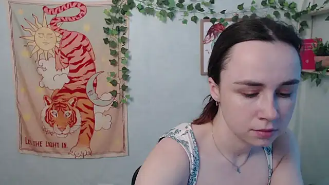 Snapshot of VeryVeryVeryShy_ chatting on 05.21.26 VeryVeryVeryShy online show from 05.21.26