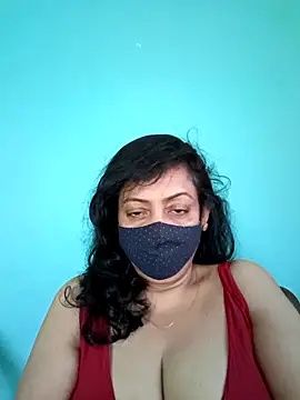 Snapshot of love_suman chatting on 05.02.26 love suman online show from 05.02.26