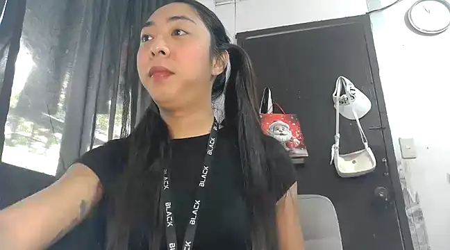 ErikaJayne4u online show from 12.22.24