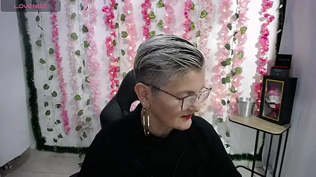 bety-cum2 online show from 02.15.25