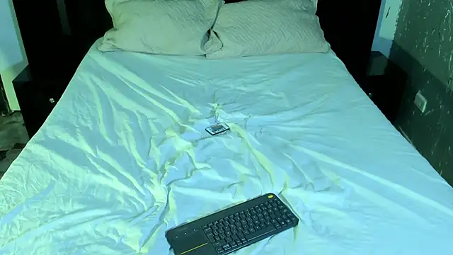 AndyWiilliams online show from 01.05.25