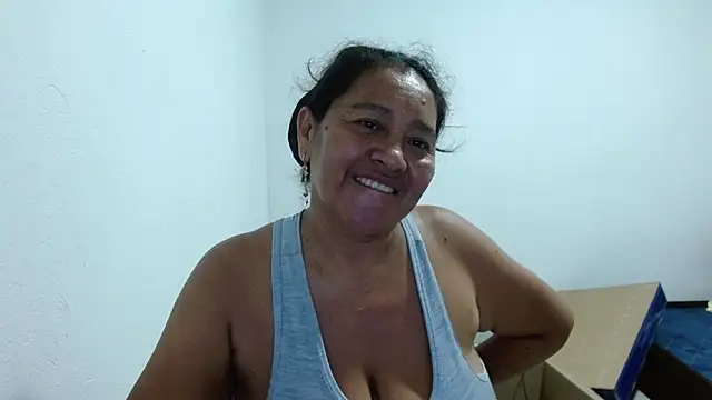 Snapshot of katia_mature chatting on 02.05.26 katia mature online show from 02.05.26