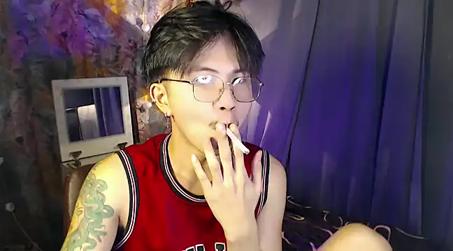 Snapshot of Sexy_Handsome_Drex chatting on 12.08.24 Sexy Handsome Drex online show from 12.08.24