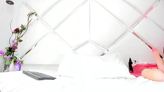 AgathaPember online show from 03.03.25