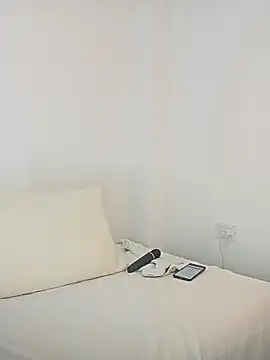 AgathaPember online show from 11.21.25