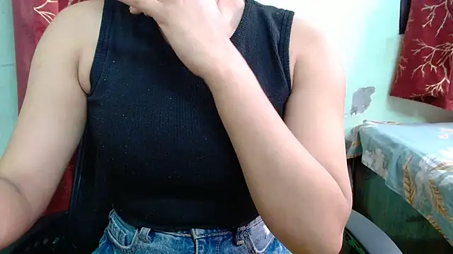 sweet-alia online show from 04.18.26