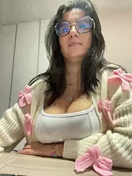 SWEETLILY18 online show from 01.28.25