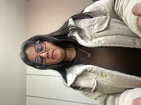 SWEETLILY18 online show from 01.30.25