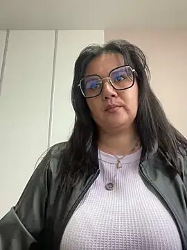 SWEETLILY18 online show from 02.10.25