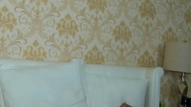 Snapshot of GiannaElliss chatting on 02.07.25 GiannaElliss online show from 02.07.25