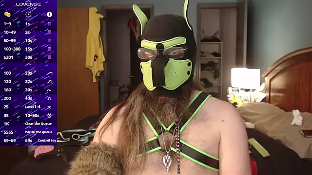 kinkywolf429 online show from 12.17.25