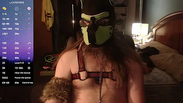 Snapshot of kinkywolf429 chatting on 04.26.26 kinkywolf429 online show from 04.26.26
