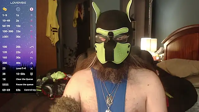 Snapshot of kinkywolf429 chatting on 06.10.26 kinkywolf429 online show from 06.10.26
