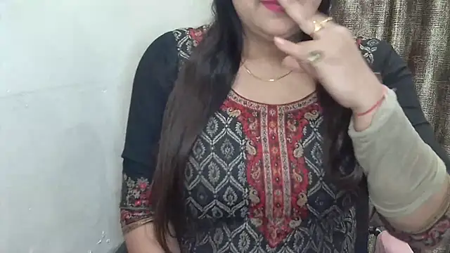 Zoya Varma004 online show from 01.20.25