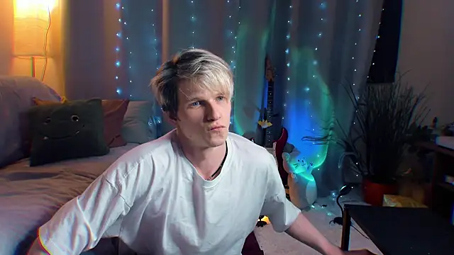 Breston Sweet online show from 04.10.26