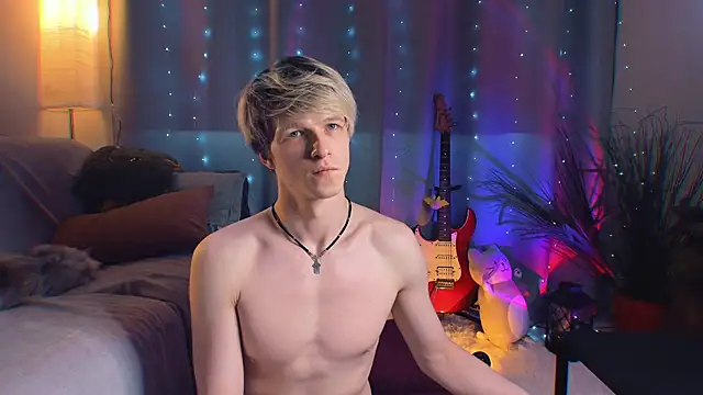 Snapshot of Breston_Sweet chatting on 04.28.26 Breston Sweet online show from 04.28.26