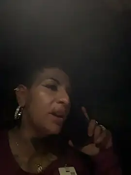 Snapshot of prettypurplep chatting on 11.14.25 prettypurplep online show from 11.14.25