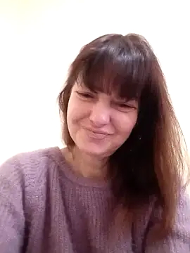 Snapshot of TiAmorre chatting on 01.07.25 TiAmorre online show from 01.07.25