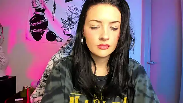 MelroseStrip online show from 12.20.25