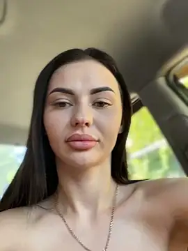 Snapshot of PrincessaHill_ chatting on 09.24.25 PrincessaHill online show from 09.24.25