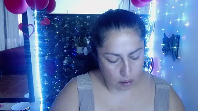 Snapshot of Keyla01_ chatting on 02.04.25 Keyla01 online show from 02.04.25