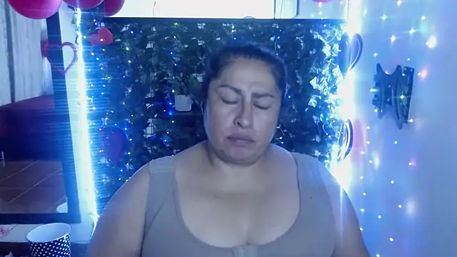 Snapshot of Keyla01_ chatting on 02.05.25 Keyla01 online show from 02.05.25