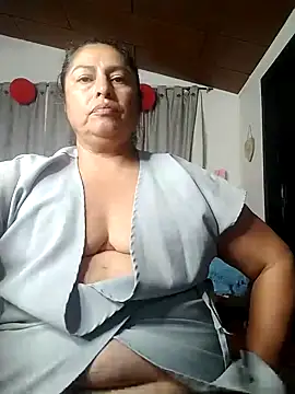 Snapshot of Keyla01_ chatting on 02.12.25 Keyla01 online show from 02.12.25