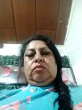 Snapshot of Keyla01_ chatting on 02.15.25 Keyla01 online show from 02.15.25