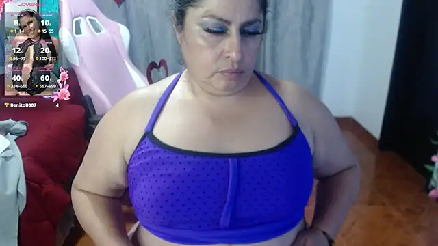Snapshot of Keyla01_ chatting on 02.28.25 Keyla01 online show from 02.28.25